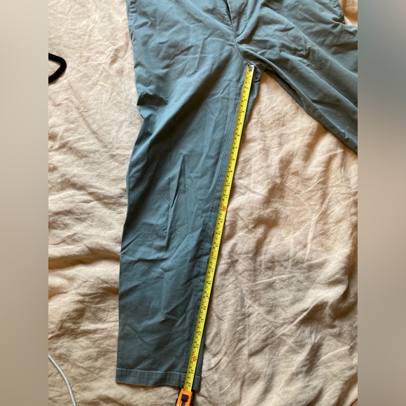 Uniqlo Cropped Ankle Pants Men’s small Olive Green - Picture 4 of 4